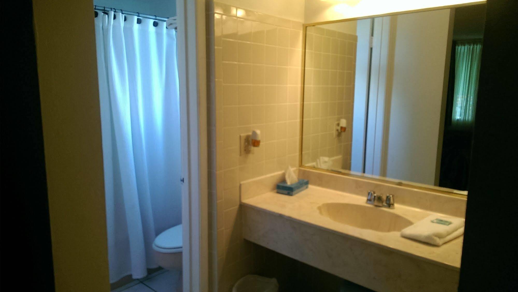 Boca Inn Бока Ратон Екстериор снимка